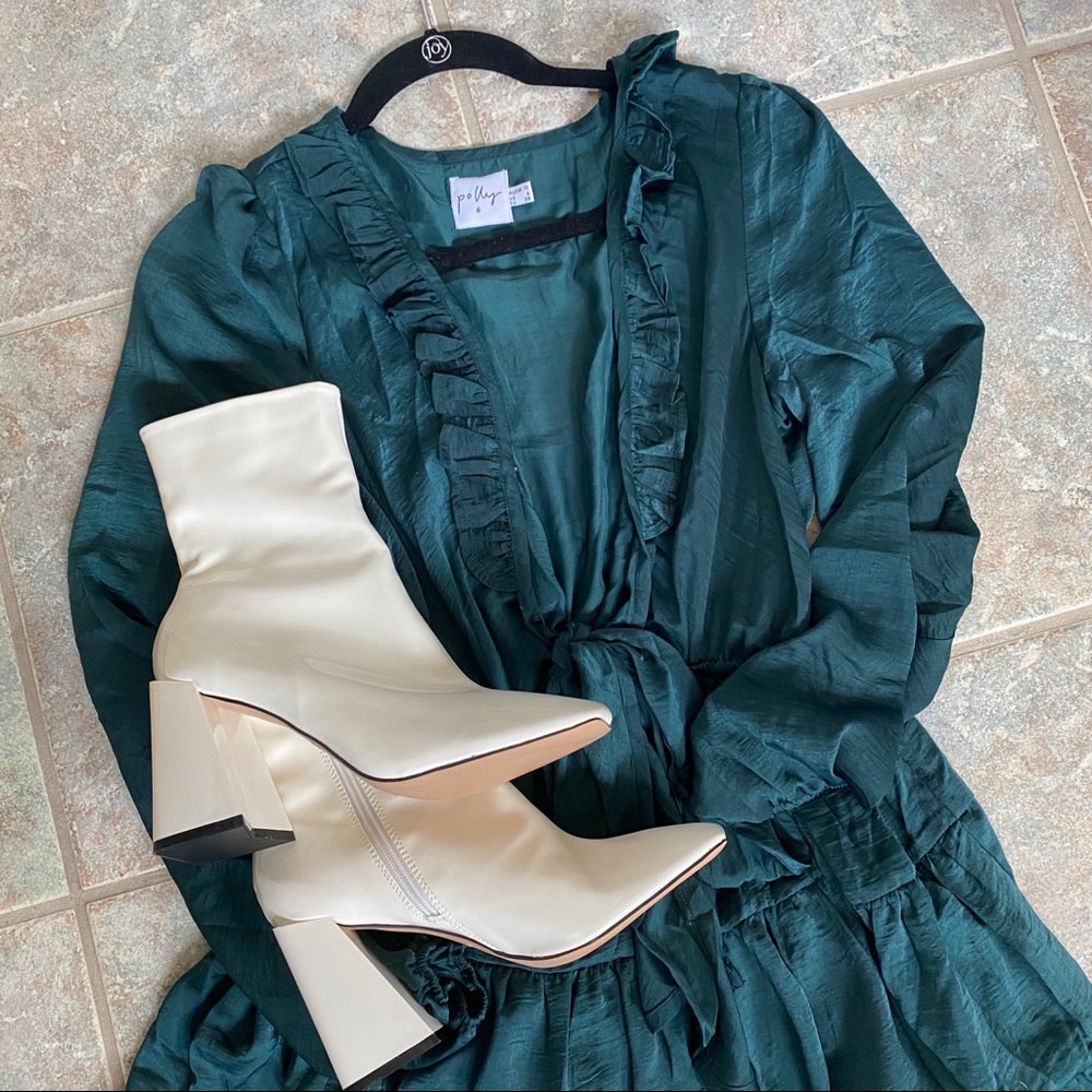 Princess Polly boutique long sleeve green dress